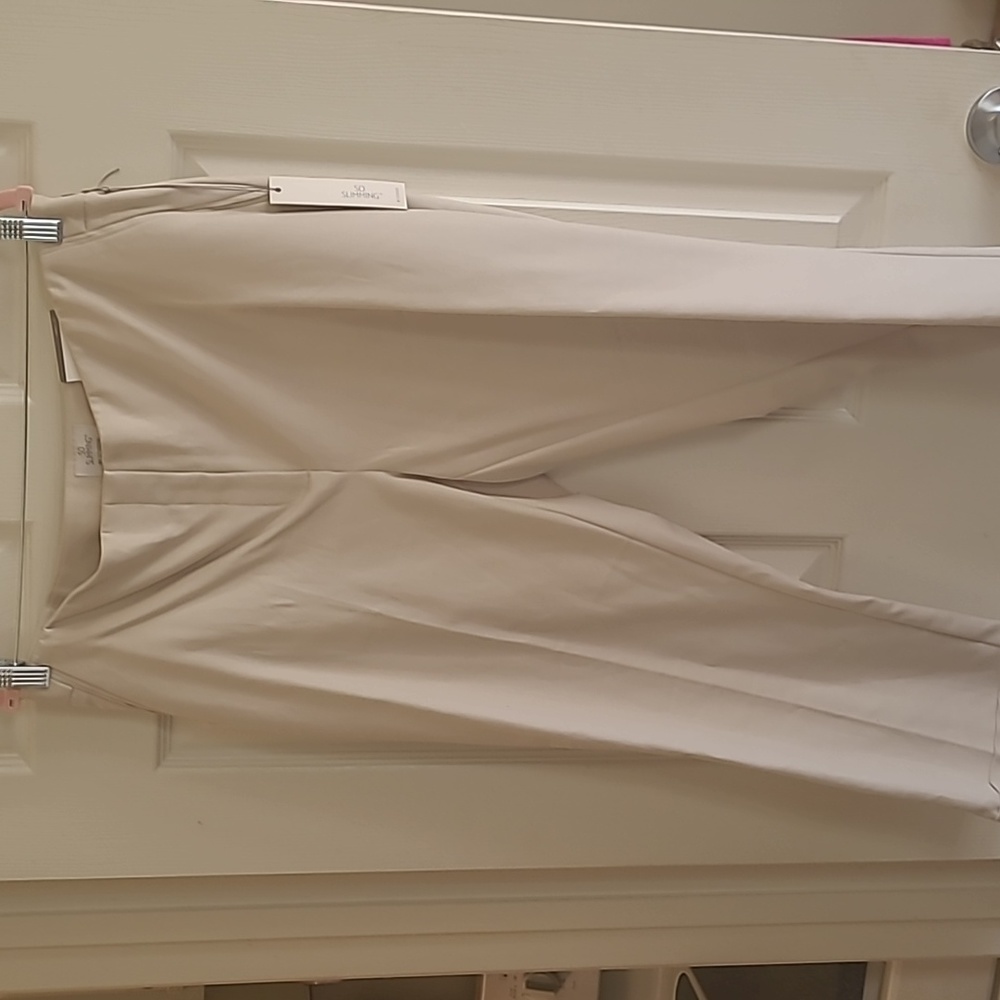 Chico's Cropped Ankle Pants in Light Beige